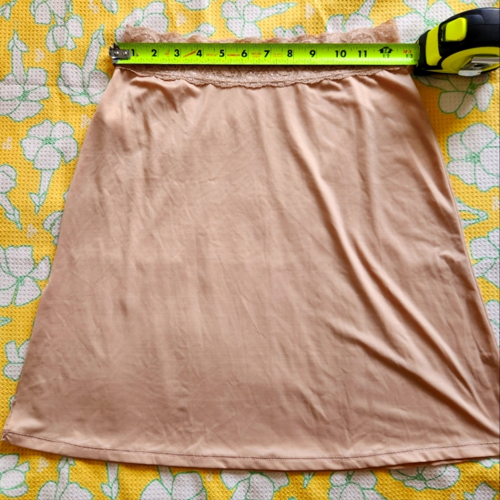 Vassarette Half Slip